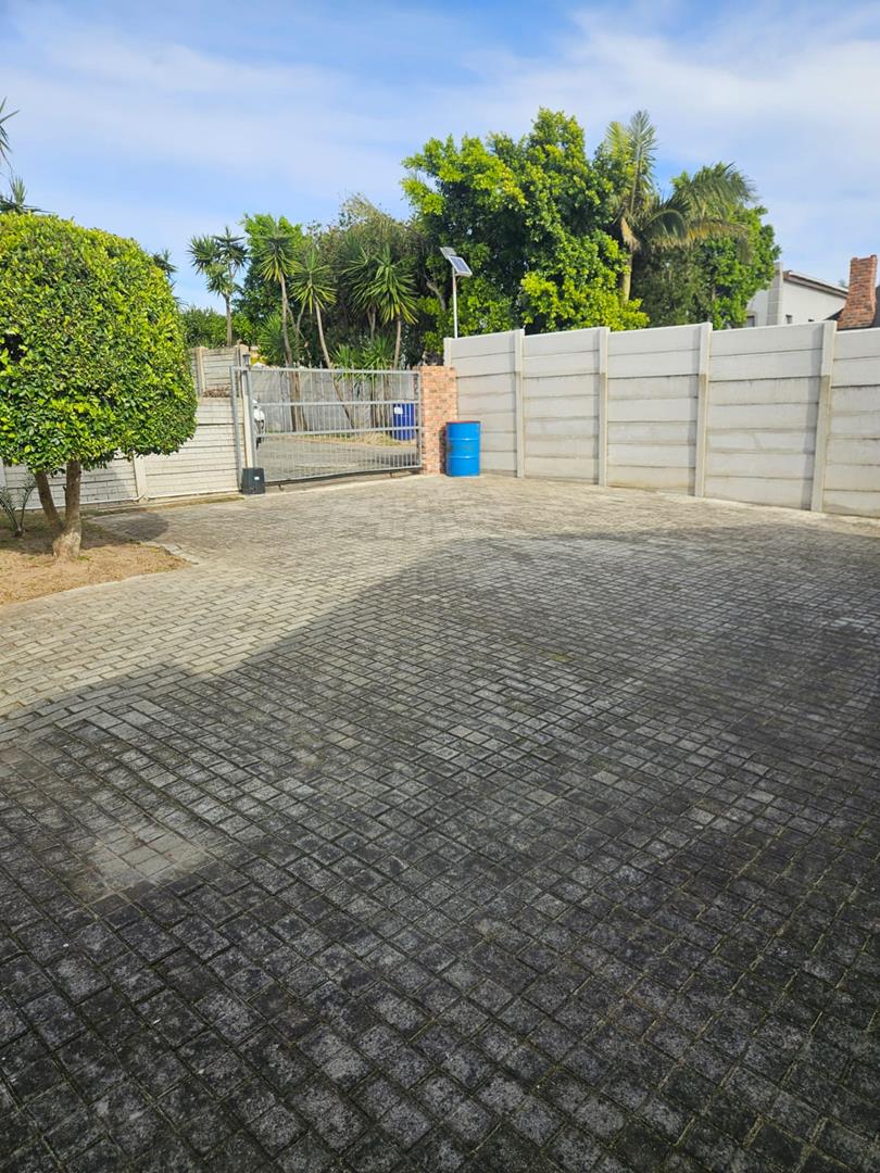 4 Bedroom Property for Sale in Kamma Heights Eastern Cape